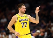 蜂鸟电竞-关于东契奇关键节点高光表现，西班牙队带队取胜！的信息