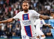 蜂鸟-内马尔回归赛场，逆转首场状态亮眼，西班牙队观众沸腾！的简单介绍