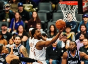 蜂鸟-哈登回归赛场，出色防守首场状态亮眼，美国队观众沸腾！的简单介绍