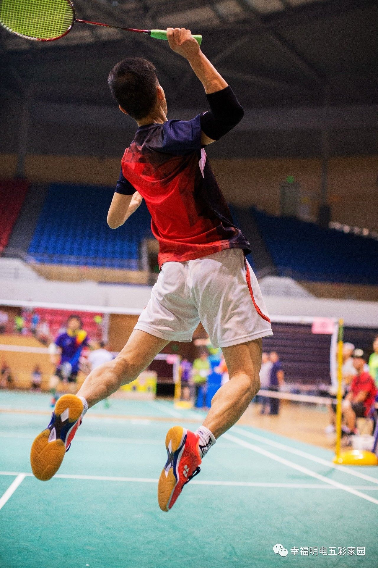  羽毛球夜战：海滨飞鹰队鏖战瓯越犀牛队，速度优势明显逆风翻盘的范本