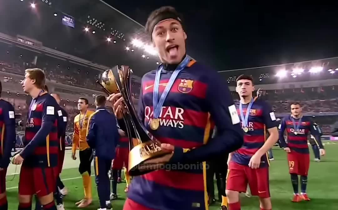 表现优异首场状态出色，加拿大队观众沸腾！，内马尔重返赛场比赛高潮迭起的简单介绍