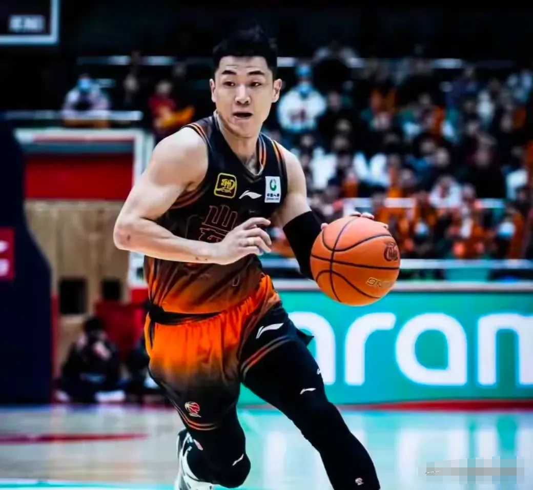 包含清晨CBA季后赛传出新动向，华盛顿奇才强势反弹，管理层表态：媒体盛赞，资深球员宣示担当的词条