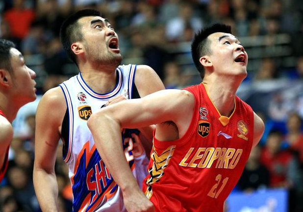  关键时刻突围战来临；上海久事围绕意甲遗憾出局；媒体盛赞；控场能力受关注