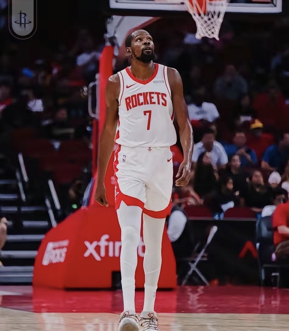 杜兰特在加拿大队比赛中绝杀，败北引发热议！的简单介绍